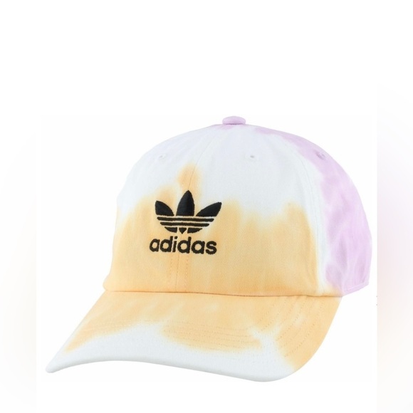 adidas Originals Accessories - Adidas Originals Ladies adjustable Cap 🌈
